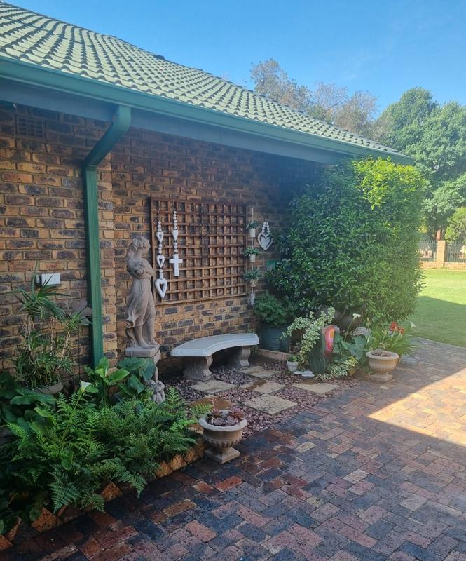 4 Bedroom Property for Sale in Vaalpark Free State